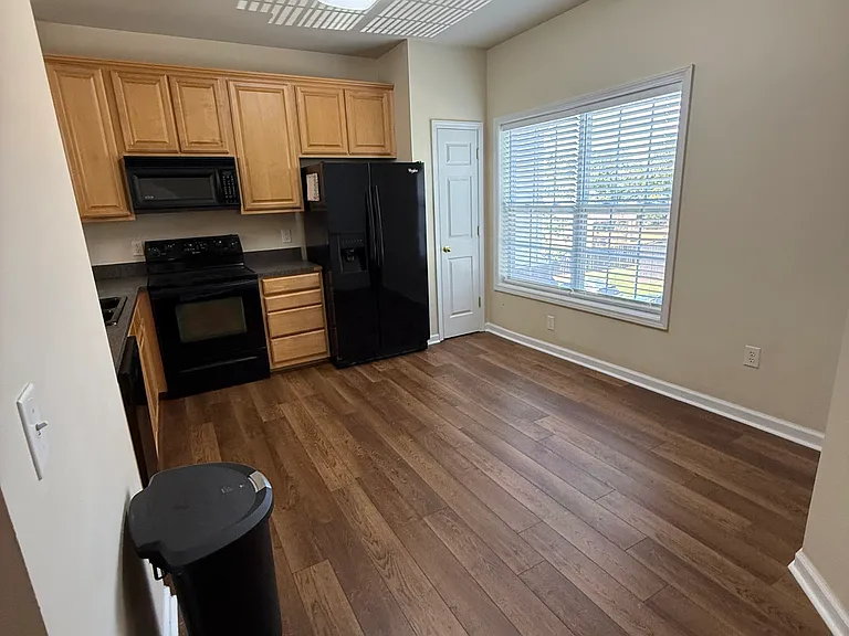 35 Annacey Pl — Photo 7