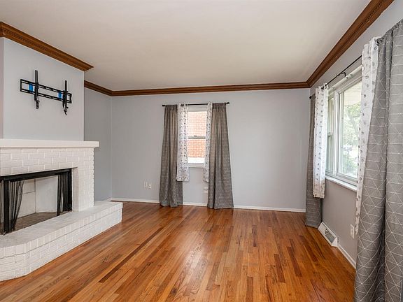 2nd image of 1285 Deliquia Dr