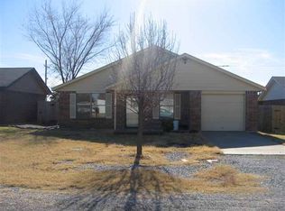 204 6th St, Elgin, OK 73538