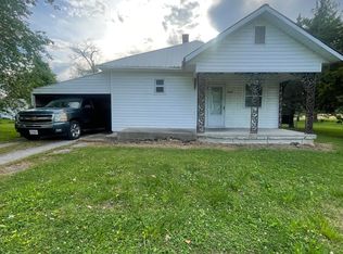 439 N Bush Ave, Hurst, IL 62949