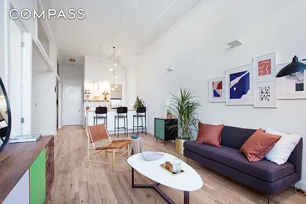 Rented by Compass | media 21