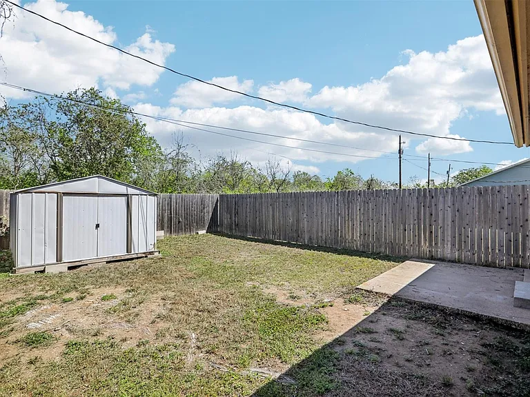 13355 Water Oak Ln #B — Photo 11
