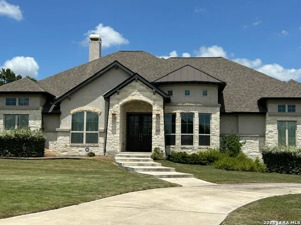 1131 Spanish Trl, New Braunfels, TX 78132