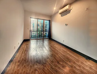 Rented by RELEASE NY