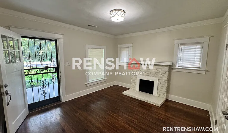3298 Spottswood Ave — Photo 3