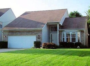 8555 Deerway Dr, Cincinnati, OH
