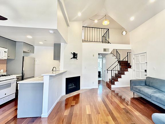 5th image of 1118 E Palmer Ave APT 205
