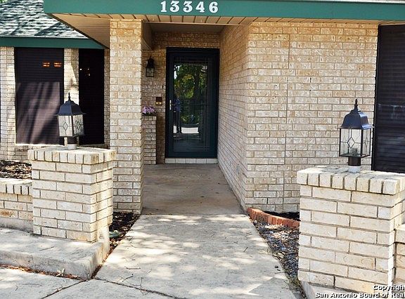5th image of 13346 Candida St