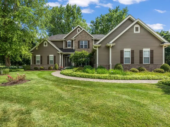 W340N6203 Breezy Point ROAD, Oconomowoc, WI 53066