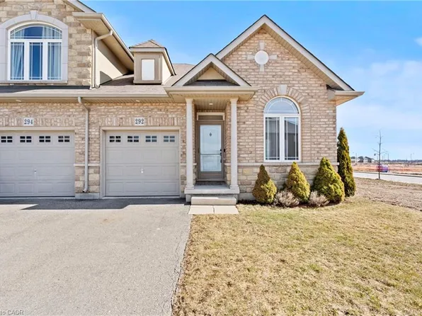 292 Keystone Cres, Hamilton, ON L0R 1P0
