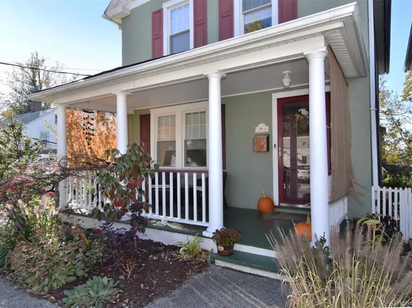 18 Grinnell Street, Irvington, NY 10533