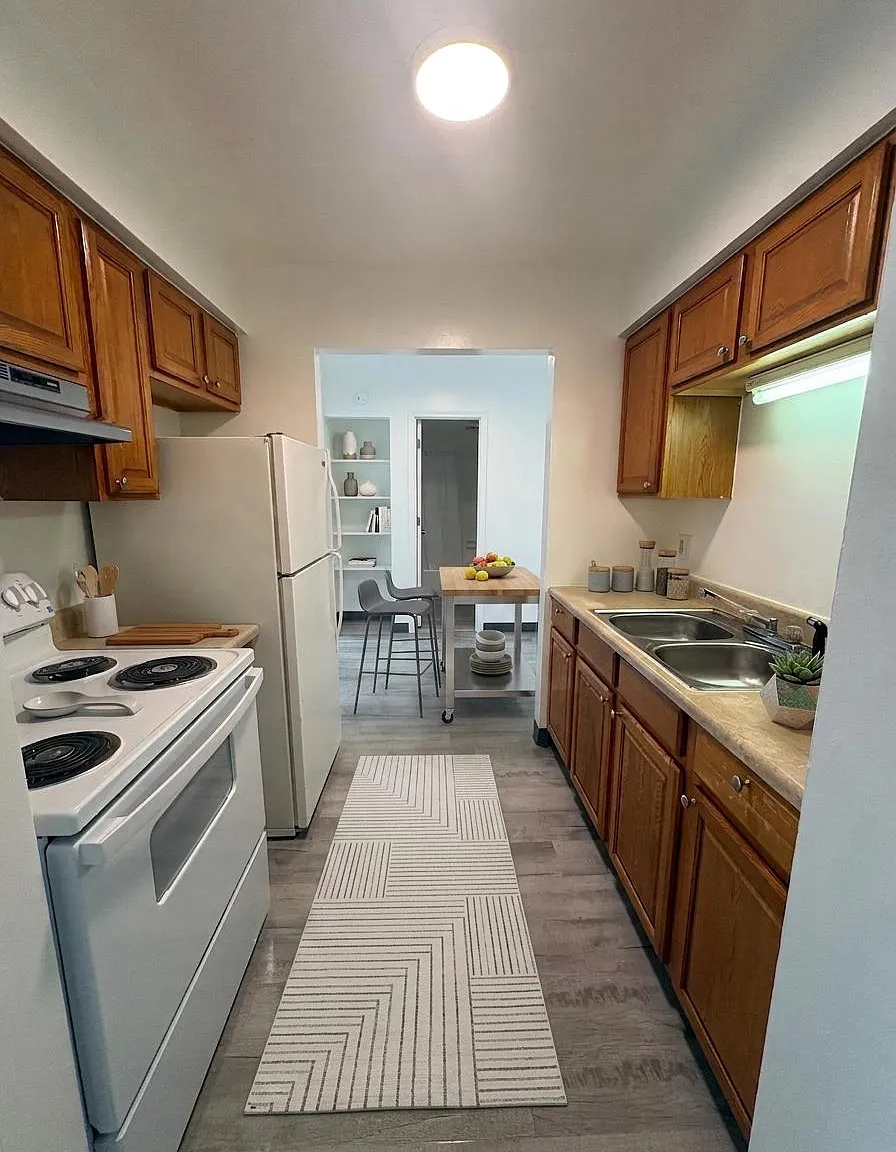750 Michigan Ave E, Battle Creek, MI 49014 - 4 — Photo 3