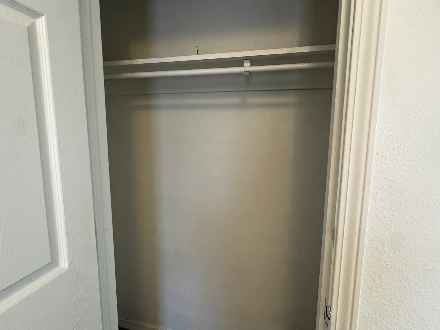 1 bed, 680 sqft, $750 — Photo 2