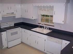 5th image of 1318 Village Dr