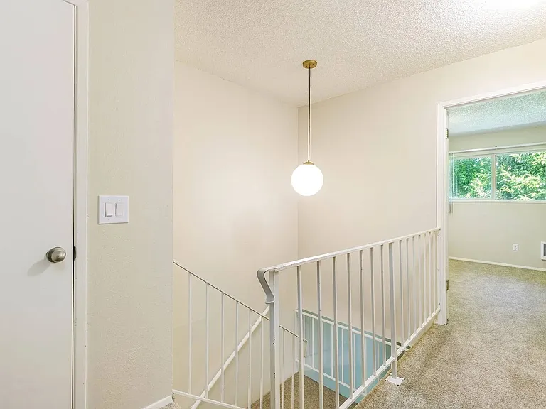 The Shadows Townhomes — Photo 5