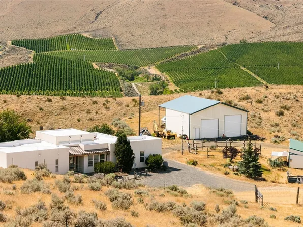 723 Burbank Creek Road, Yakima, WA 98901