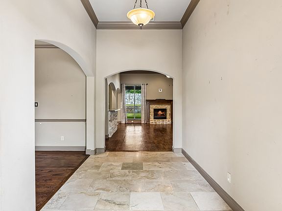 4th image of 2647 Waterstone Ln #A