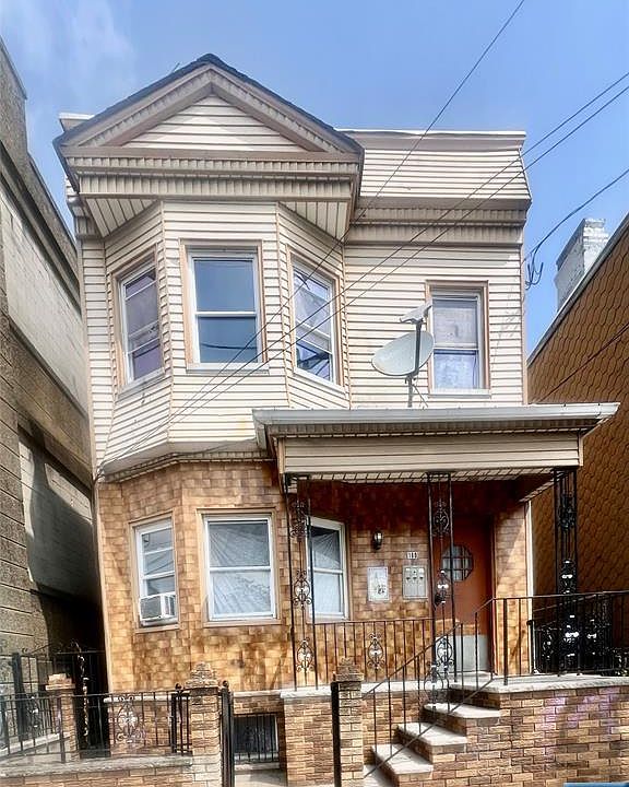 1st image of 168 Christie Street