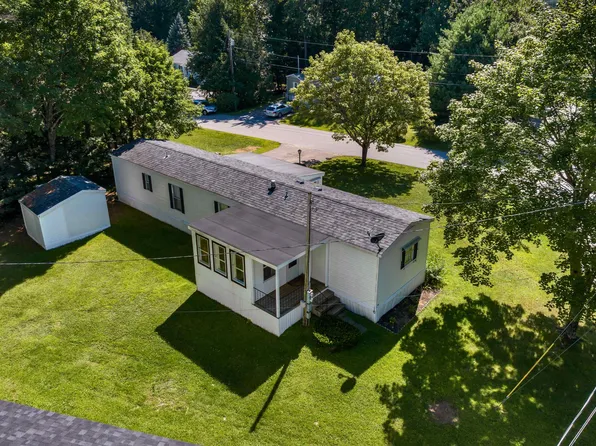 1 Woodgate Circle, Tilton, NH 03276