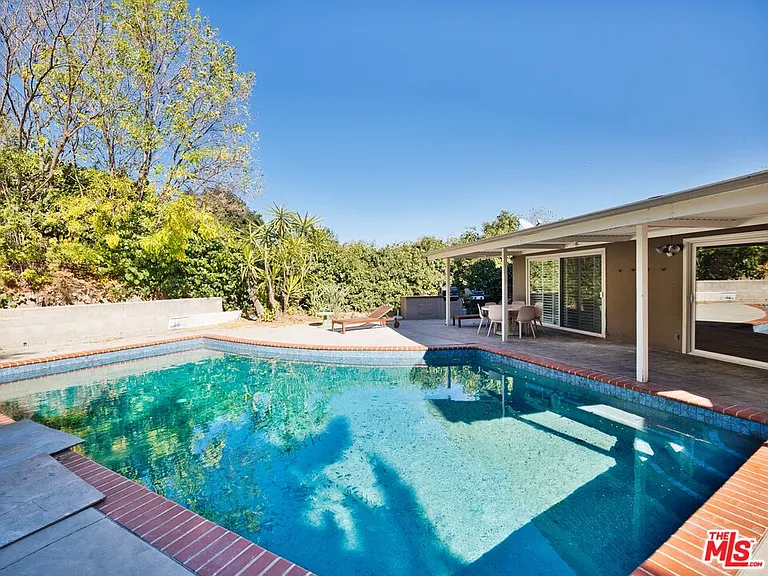 4863 Don Juan Pl — Photo 2
