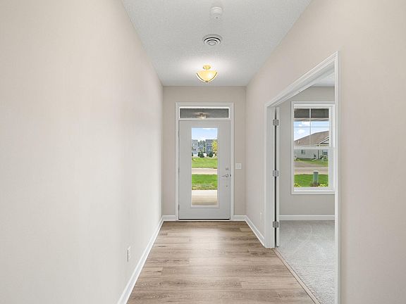 4th image of 17717 Everest Ave