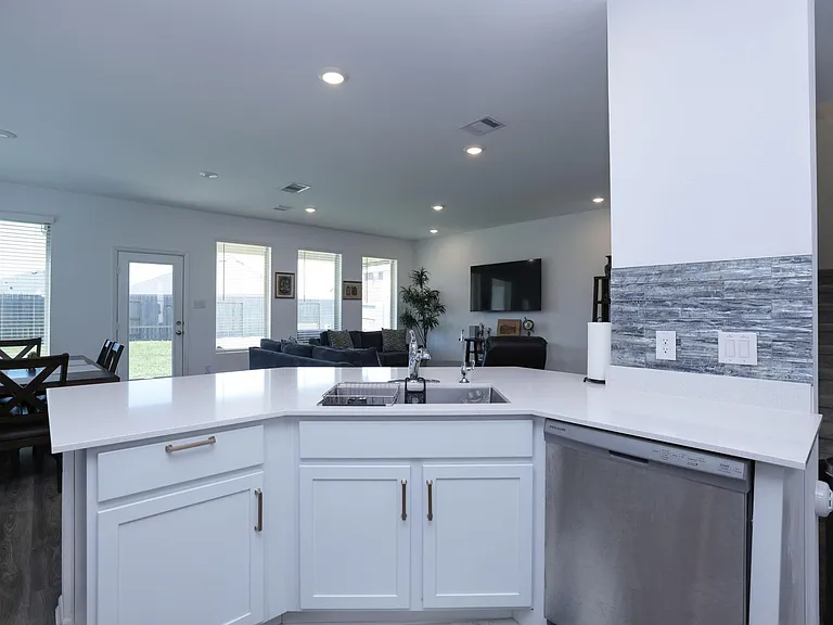 12332 Derby Royal Dr — Photo 14