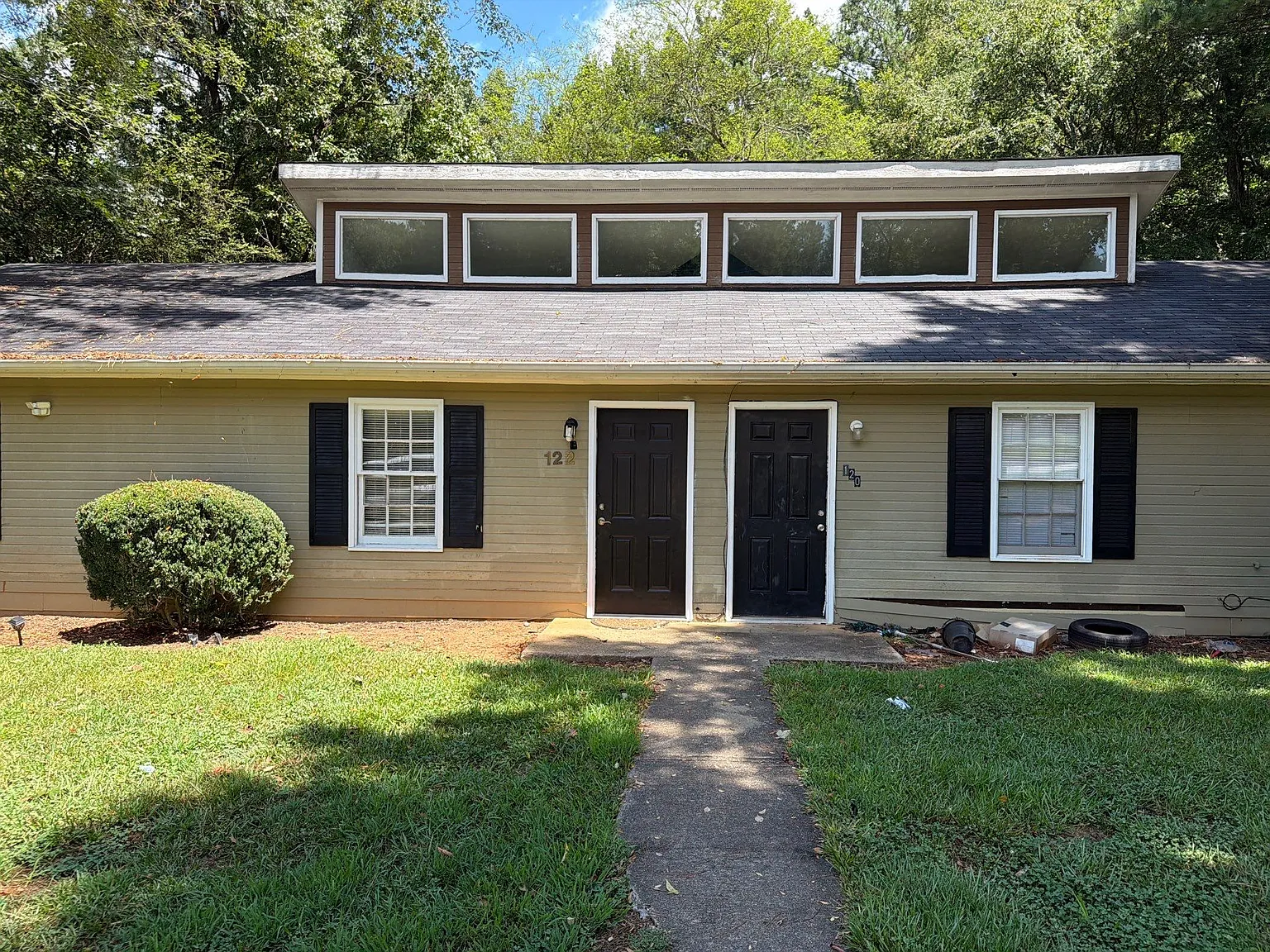 2 bed, 900 sqft, $1,100 — Photo 1