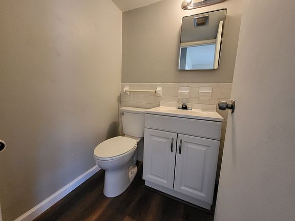 4th image of 461 Olian Dr