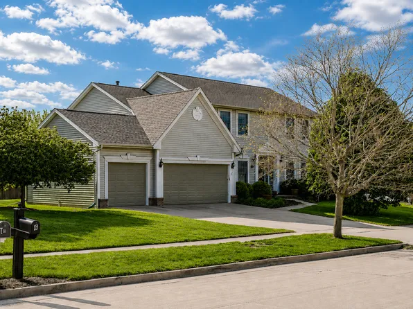 5 Greythorne Cir, Bloomington, IL 61704