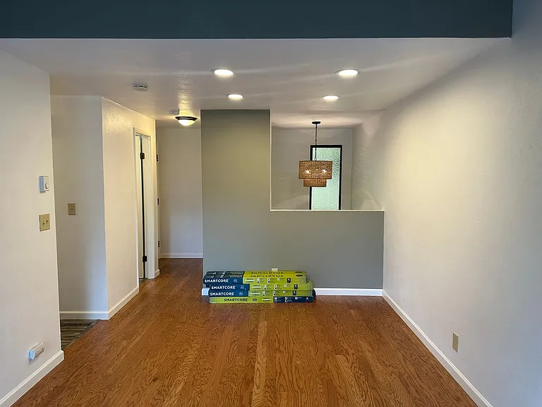 405 Stonewood Dr — Photo 5