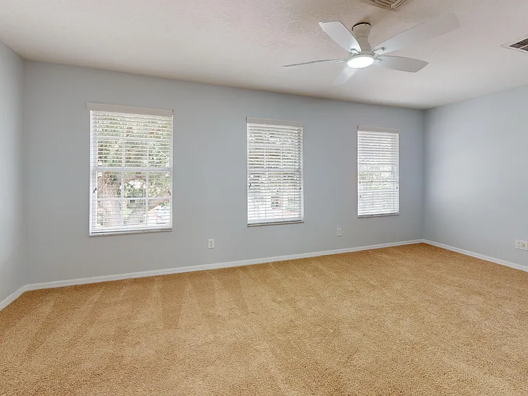 17531 Hugh Ln — Photo 24