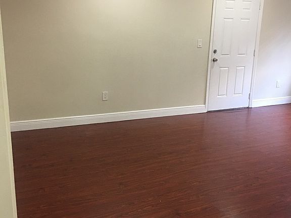 3rd image of 110 Antiquera Ave APT 4