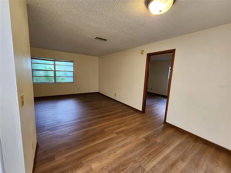 1209 SW 80th Dr — Photo 8