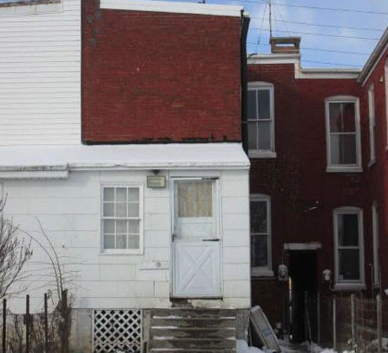 2nd image of 239 N Sherman St