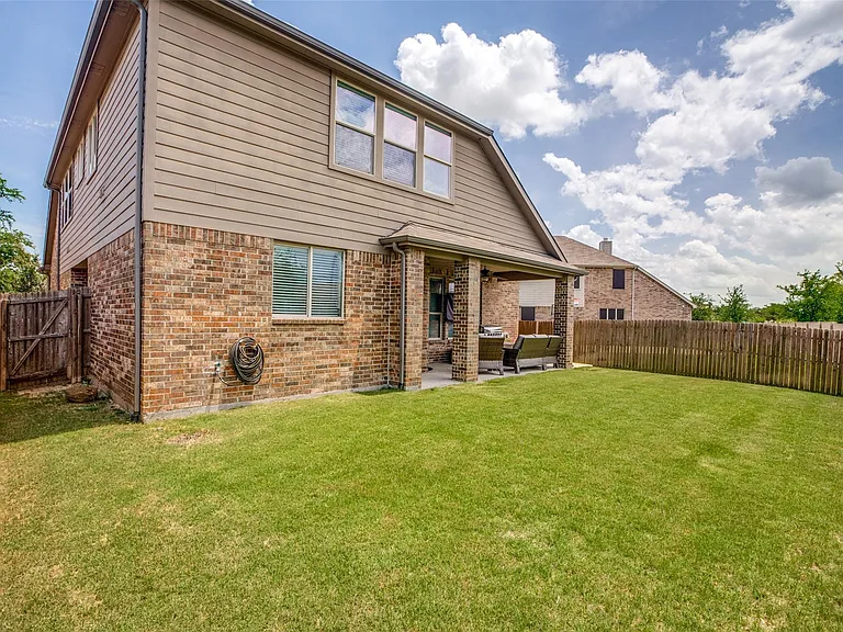 1320 Wheatear Dr — Photo 20