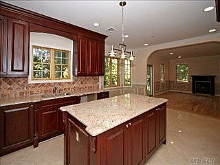 5th image of 36 Sycamore Dr