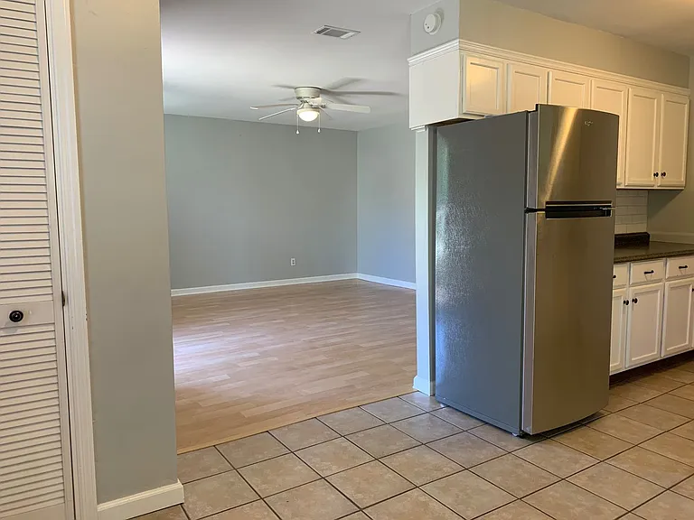 102 Heather Dr — Photo 9