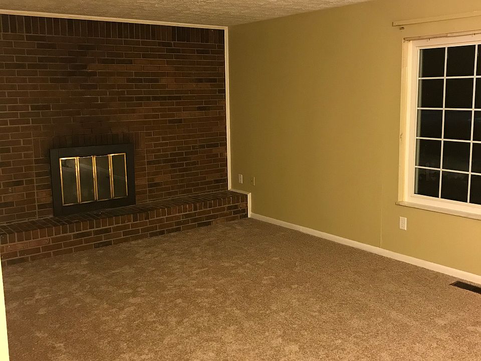 1st image of 853 Heather Ct