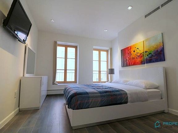5th image of 145 Mulberry St APT 3G