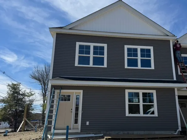321 Winthrop St #121, Taunton, MA 02780
