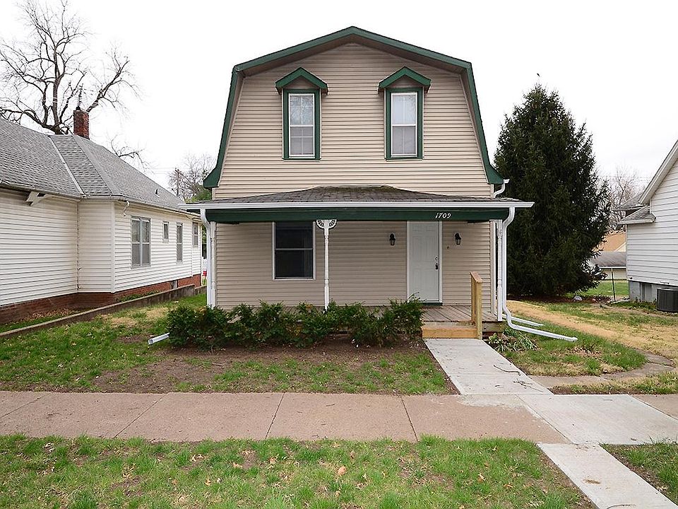 1st image of 1709 1st Ave