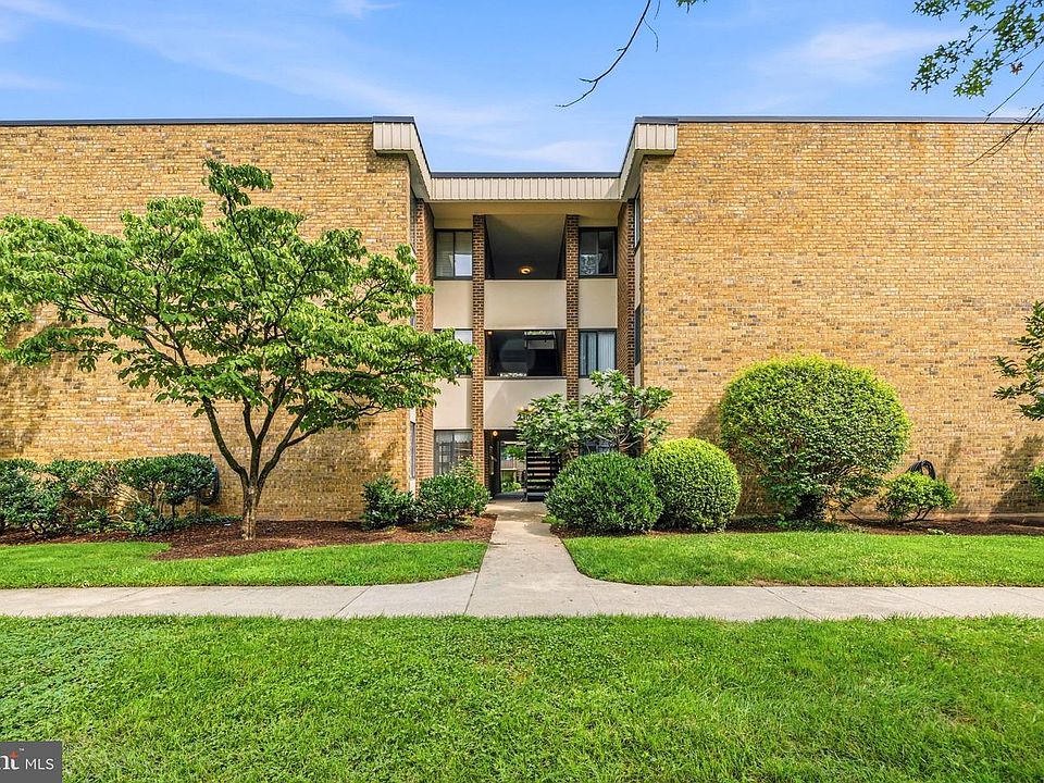1st image of 2103 Walsh View Ter APT 102
