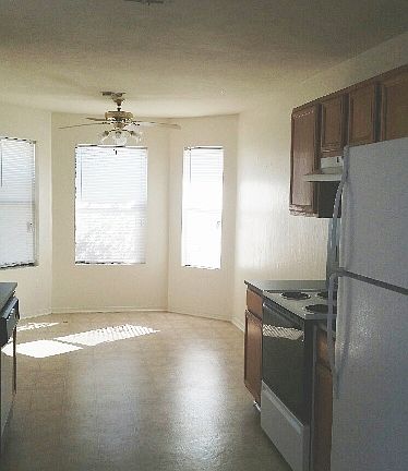4th image of 4011 SW Sunflower Ln
