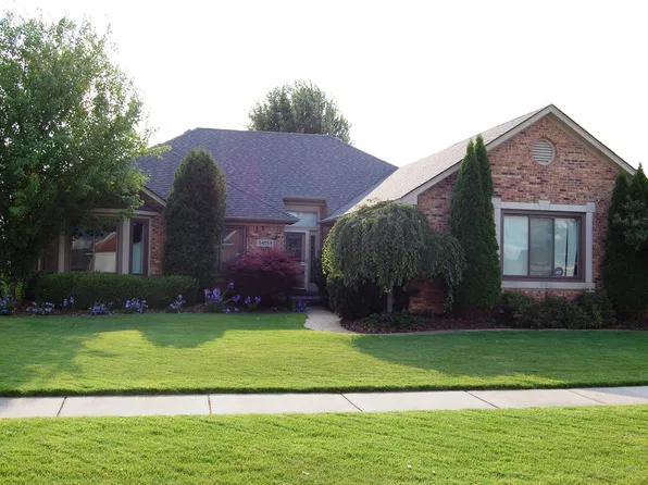 54559 Verona Park Dr, Macomb, MI 48042