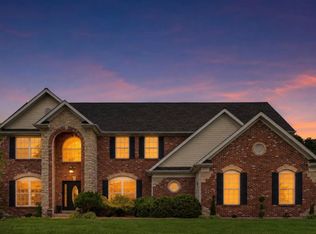 371 Galahad Ct, Weldon Spring, MO 63304