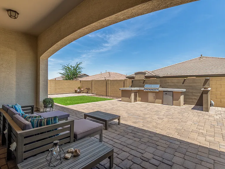1342 E Milada Dr — Photo 7