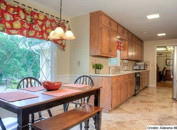 2nd image of 2604 Willow Brook Ln