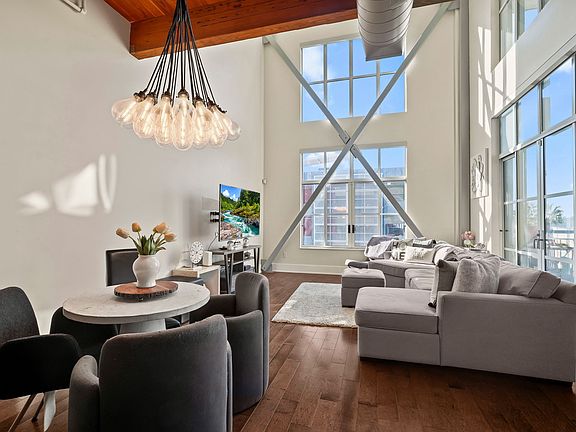 2nd image of 333 Santana Row APT 300
