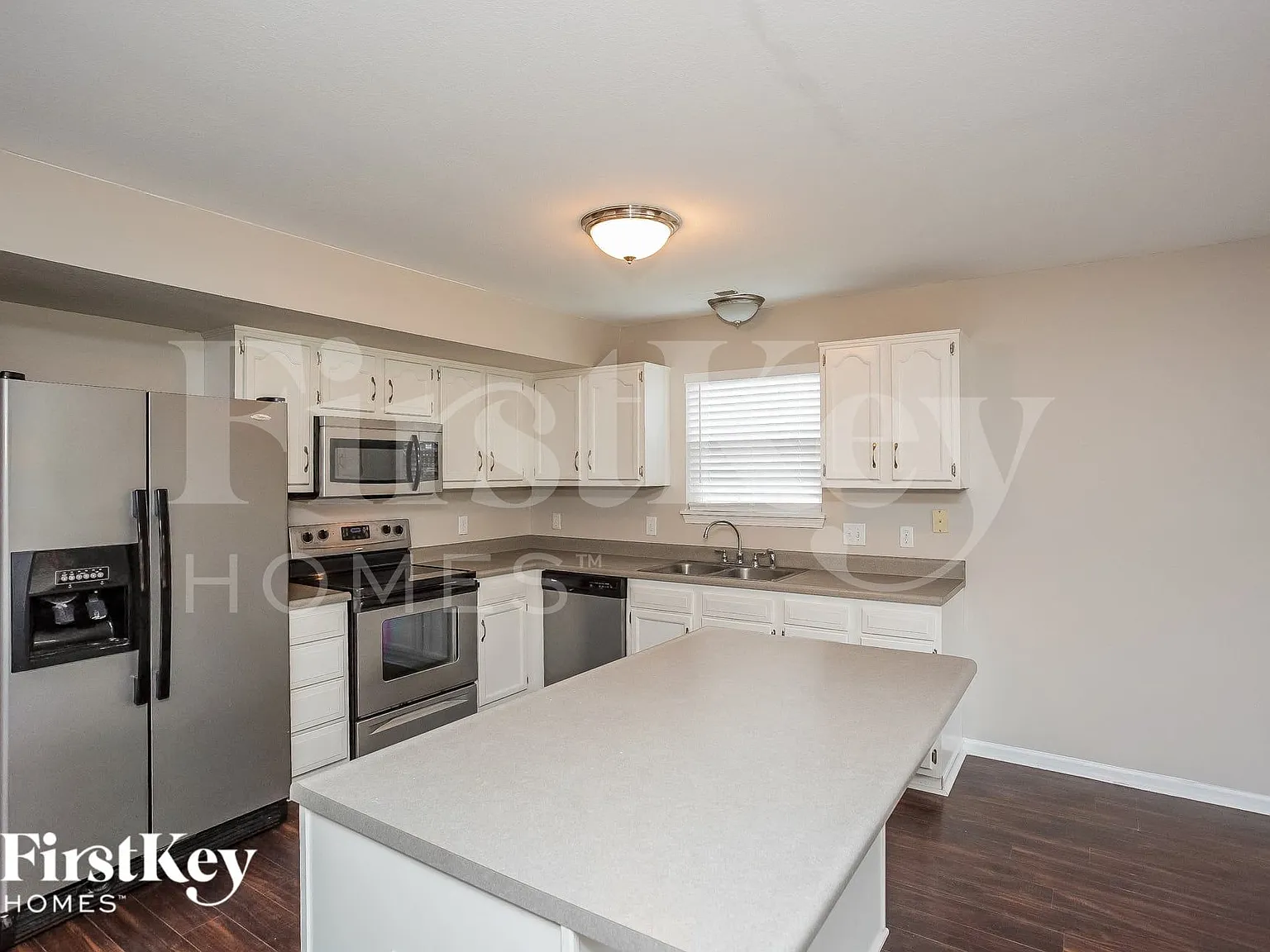 3 bed, 2.5 bath, 1728 sqft, $2,440 — Photo 4