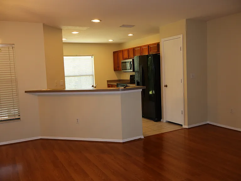 2503 Oleander Lakes Dr — Photo 9